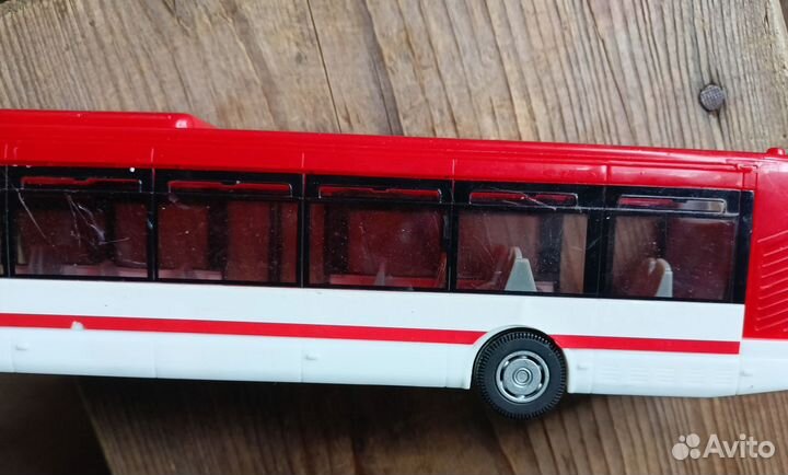 Автобус Irisbus Citelis Norev 1:43 красный