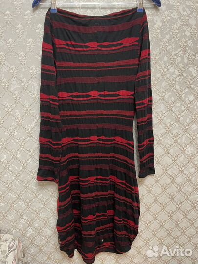 Платье обтягивающее