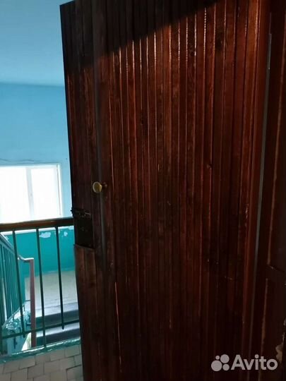 Дверь входная железная / бу