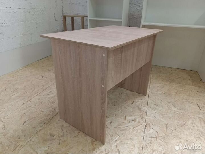 Письменный стол