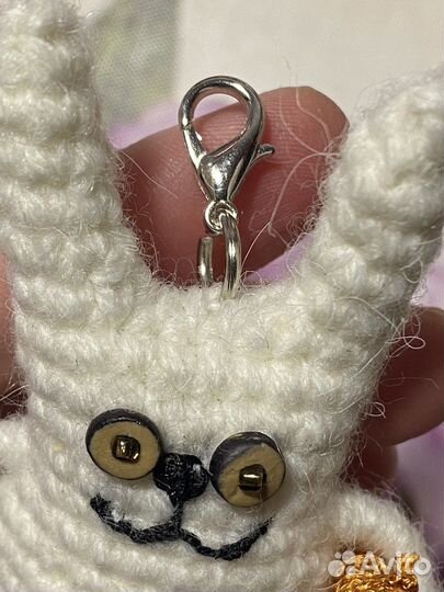 Заяц кролик брелок подвеска игрушка вязаная