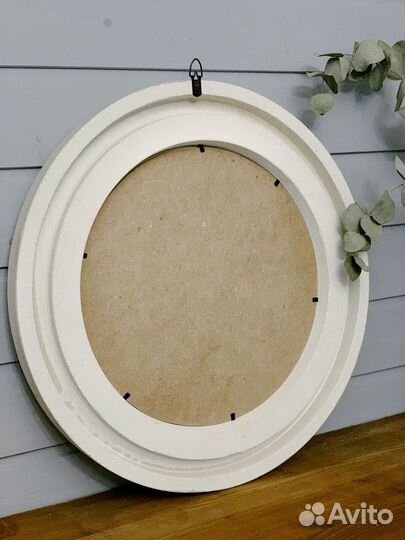 Зеркало в рамке