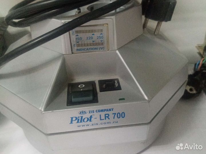 Стабилизатор напряжения pilot lr 700