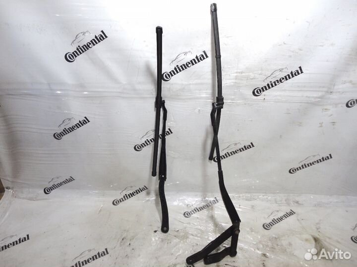 Поводки (дворники) на Мерседес W218, CLS218