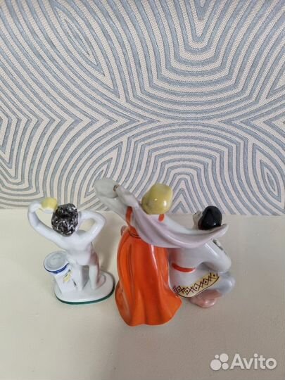 Статуэтки 