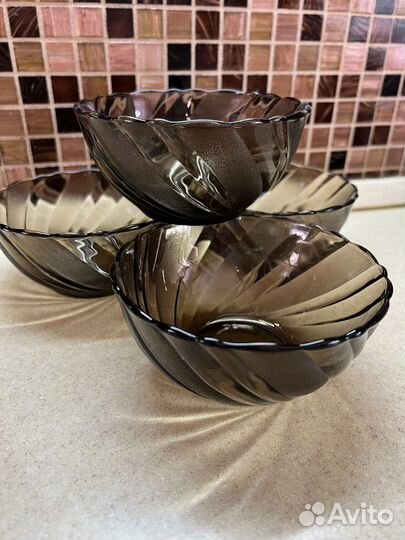 Салатник, креманка, конфетница