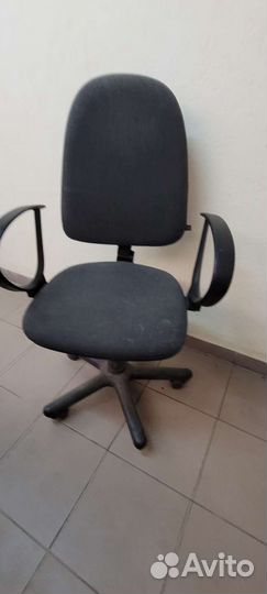 Компьютерное кресло мягкое