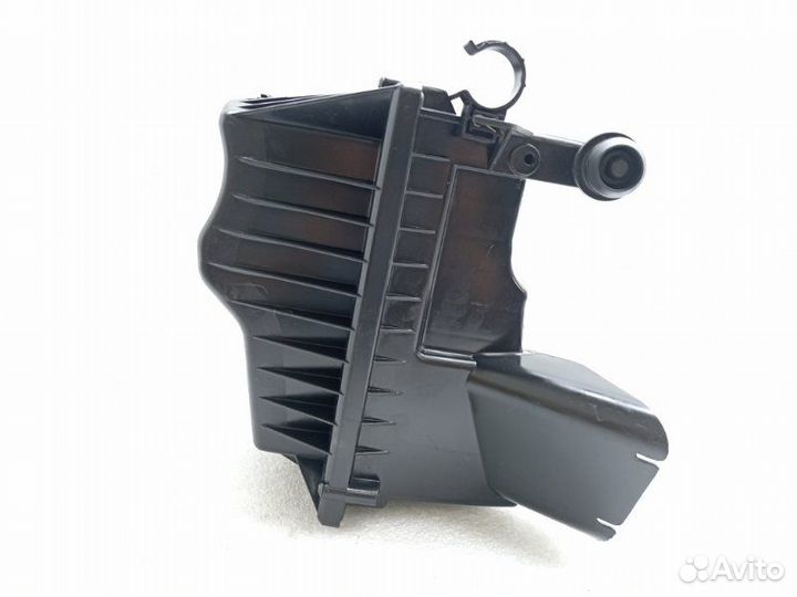 Корпус воздушного фильтра Chevrolet Cruze J300 1.8