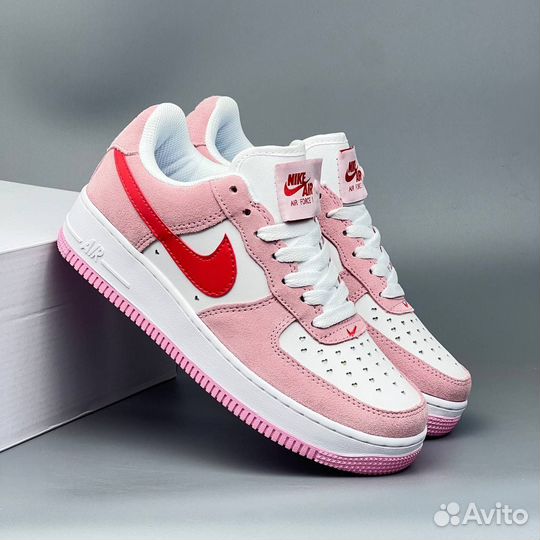 Кроссовки женские Nike Air Force 1 Valentines Day