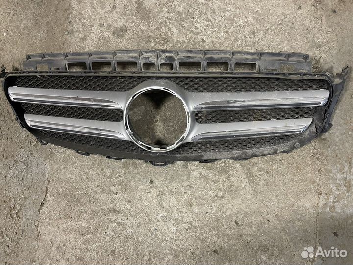 Молдинг решетка Mercedes GLA