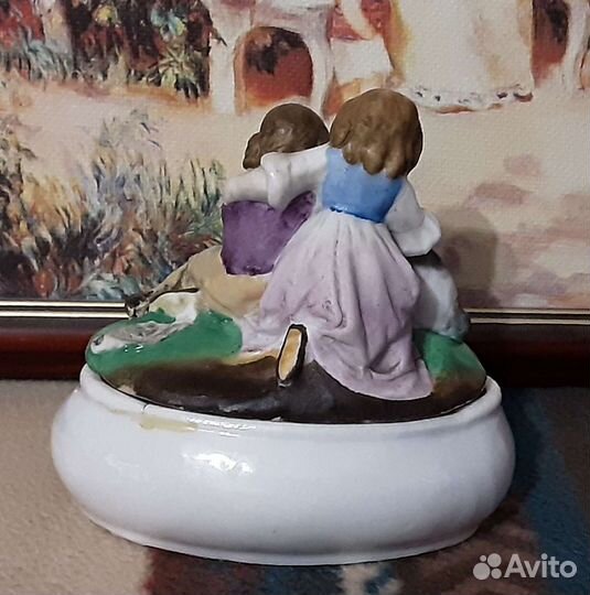 Шкатулка фарфоровая старинная, 19 век