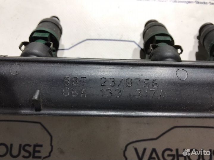 Рампа топливная Volkswagen Golf MK4 1.6 2002