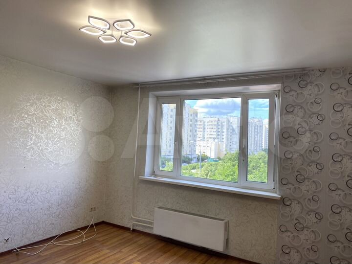 2-к. квартира, 57 м², 3/9 эт.