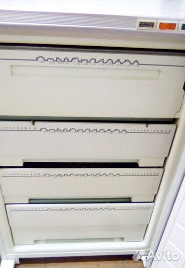 Невысокая морозильная камера Бирюса