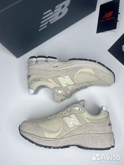 Кроссовки New Balance 2002r