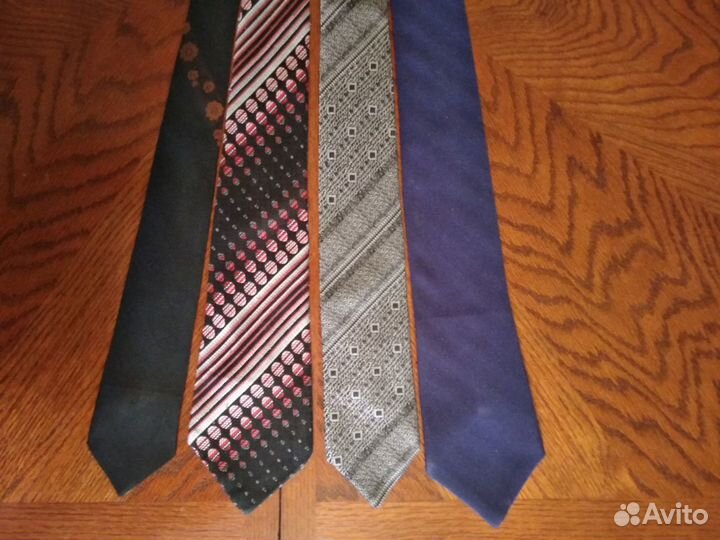 Галстуки мужские разного времени