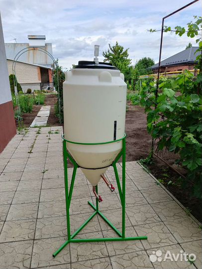 Емкость пластиковая бродильная