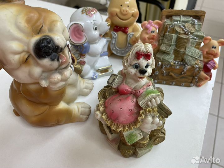 Фигурки сувениры