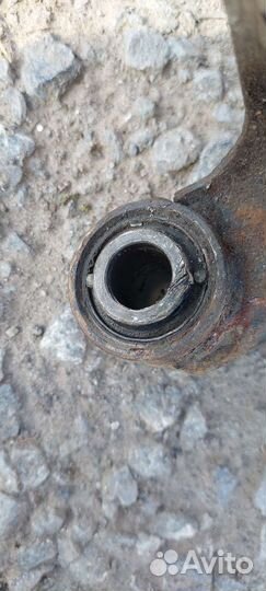 Рычаг nissan cefiro