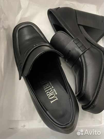 Лоферы женские 37 размер