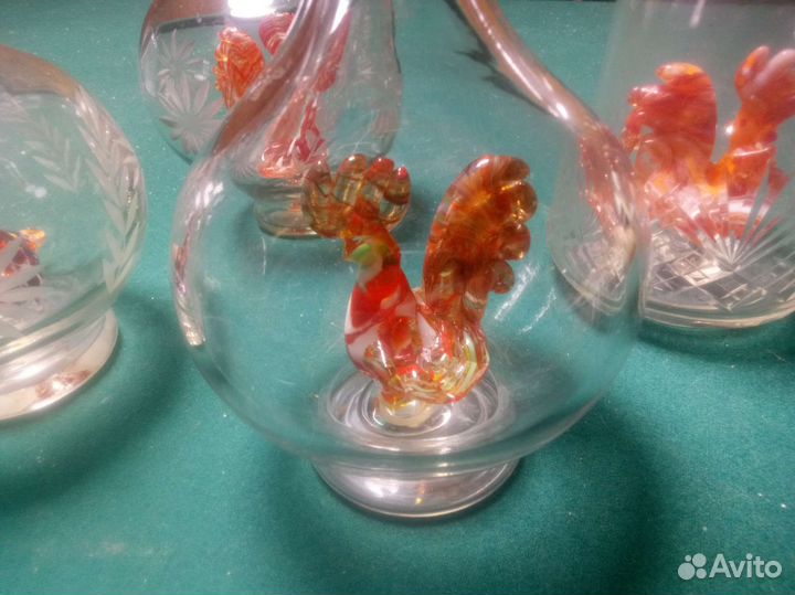 Графин с петушком