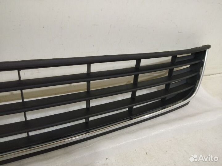 Решетка бампера передняя Volkswagen Polo 5