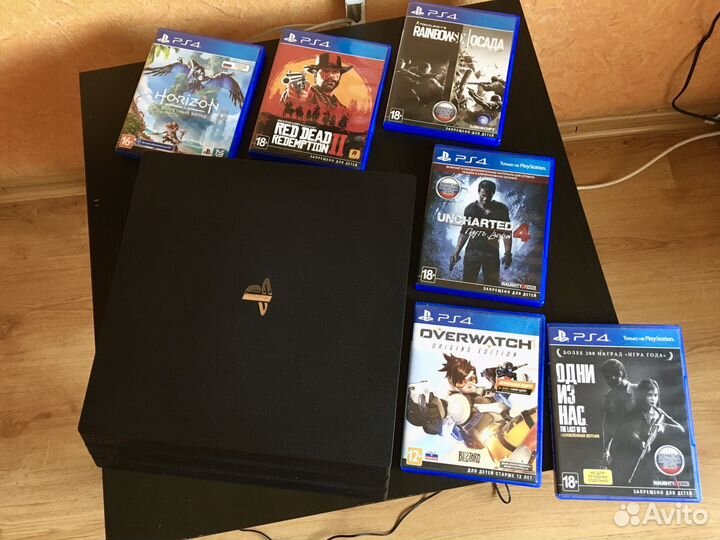 Ps4 pro + доп. джостик + 6 игр