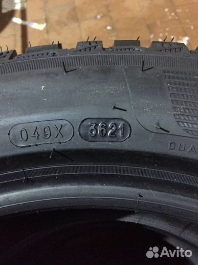 Michelin X-Ice North 4 215/55 R18 99T