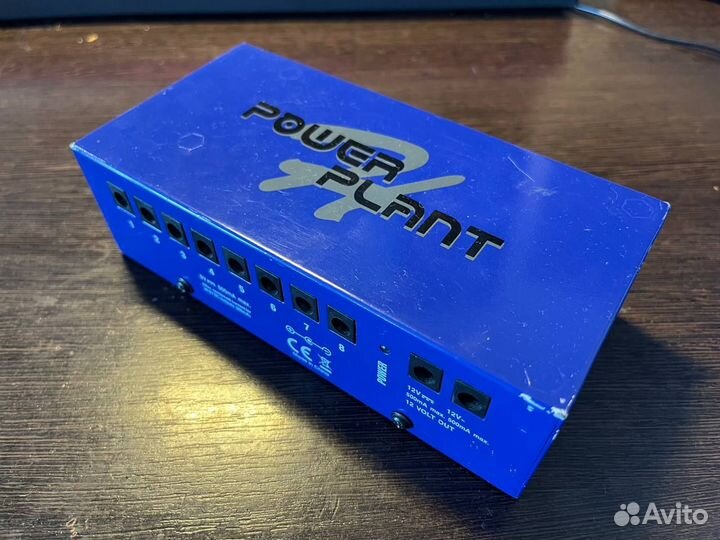 Harley Benton PowerPlant 9v + 12v