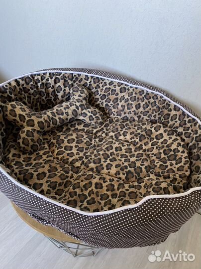 Лежанка для собак новая