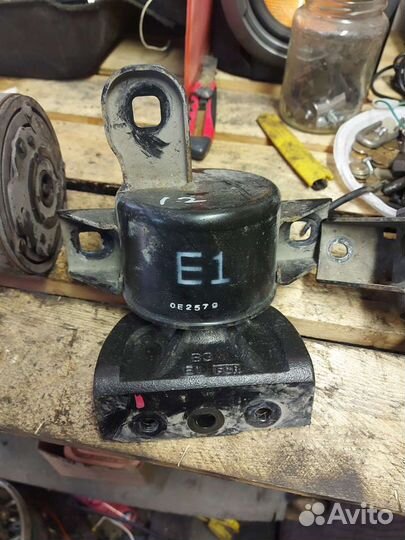 Подушка опора крепление двс МКПП Chevrolet Aveo T2