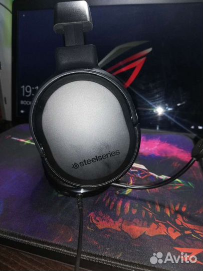 Игровые наушники steelseries arctis raw