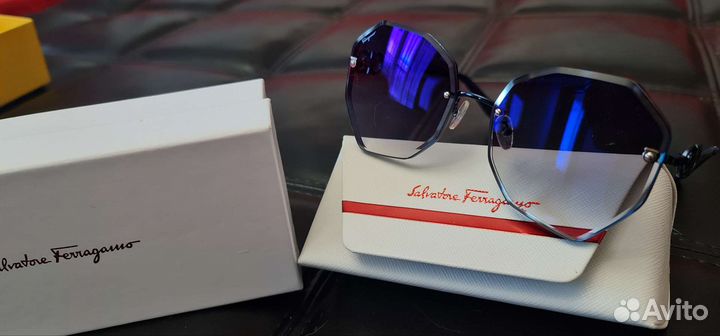 Salvatore Ferragamo Солнцезащитные очки