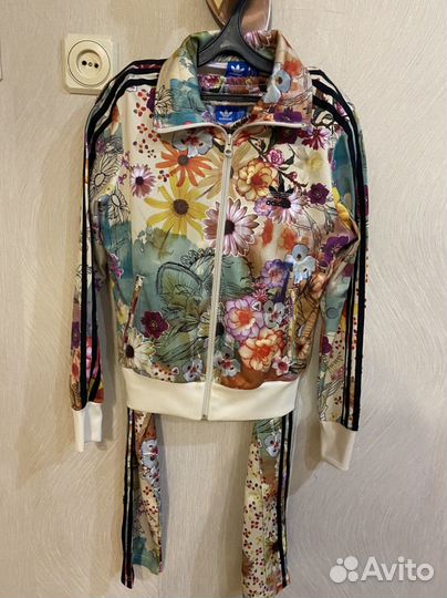 Спортивный костюм adidas xs