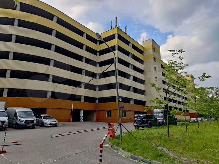Машиноместо, 14 м²
