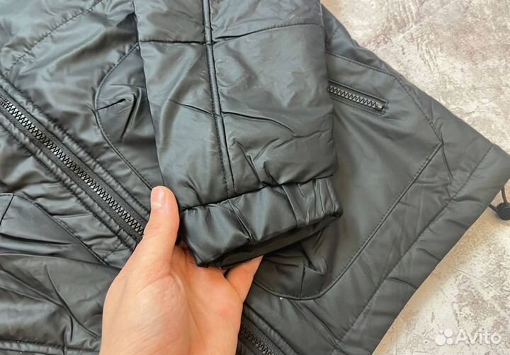 Демисезонные куртки Lacoste комфортные