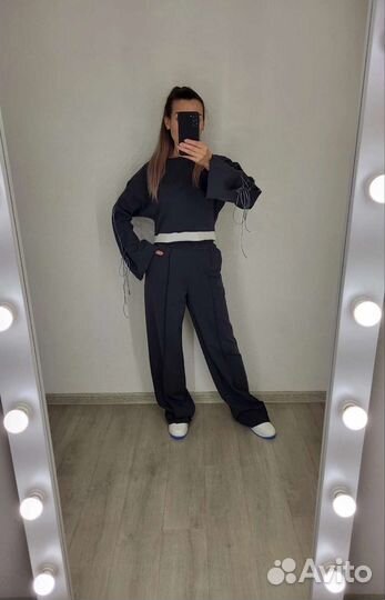 Спортивный костюм женский