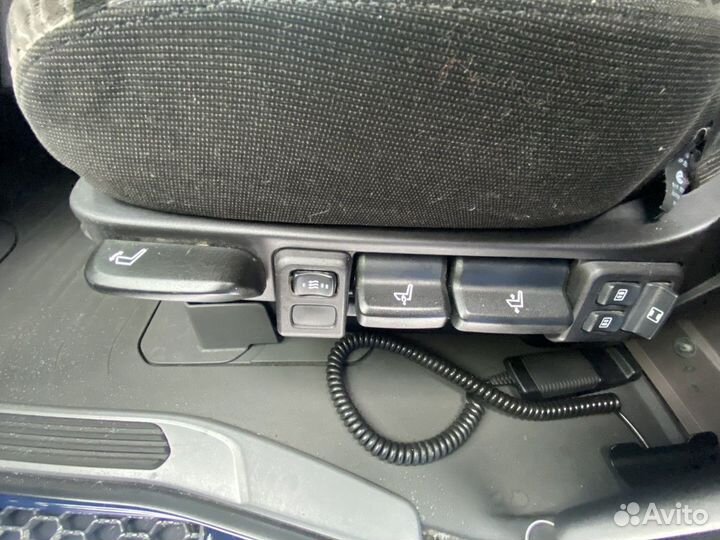 Сиденье водительское пневматическое