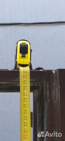 Дверь металлическая двухстворчатая