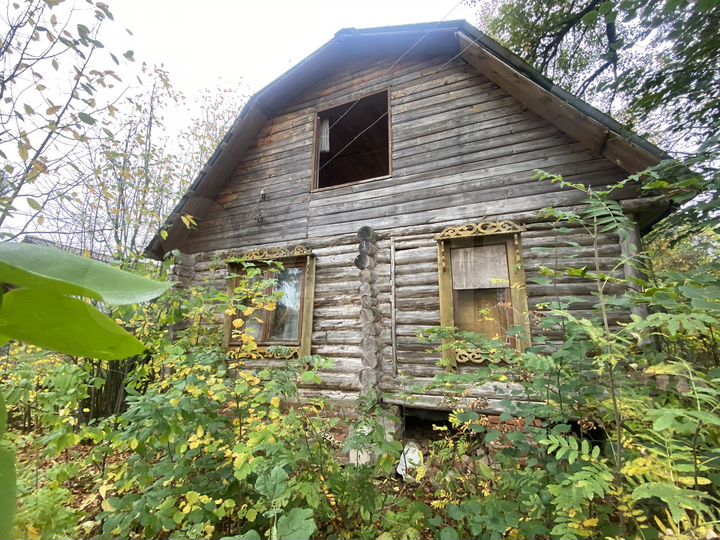 Дом 25,7 м² на участке 15 сот.