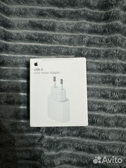 Зарядный блок iPhone 20w