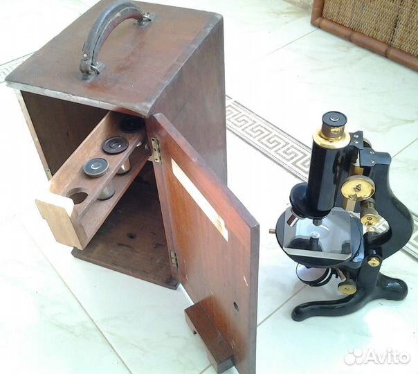 Старинный микроскоп