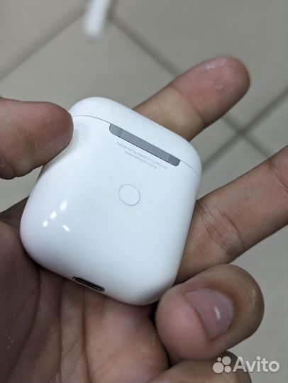 Оригинальные Apple AirPods 2 with Wireless Chargin