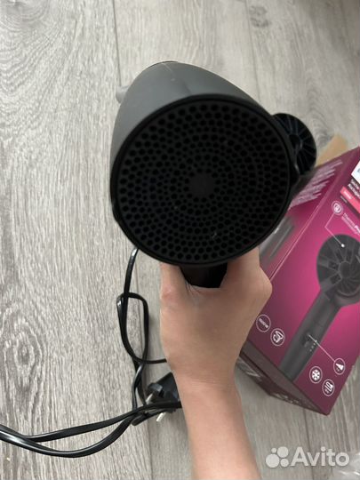 Фен Philips