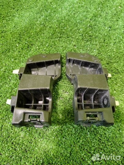 Кронштейн переднего бампера Kia K5 2019