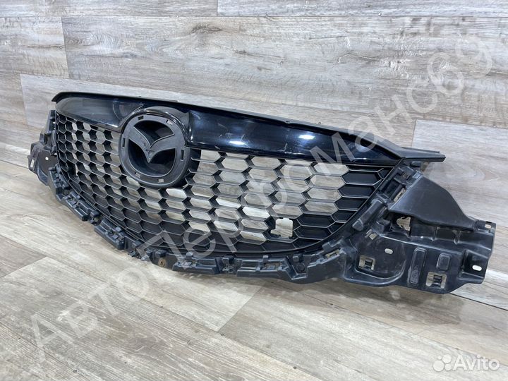 Решетка радиатора Mazda CX-5 KE 2011-2014