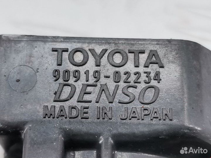 Катушка зажигания Lexus RX 2000