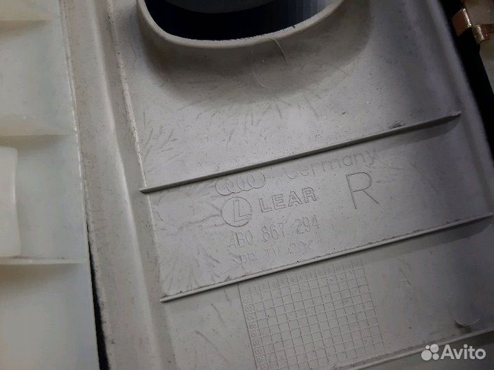 Обшивка салона правая Audi Allroad C5 BES 2003