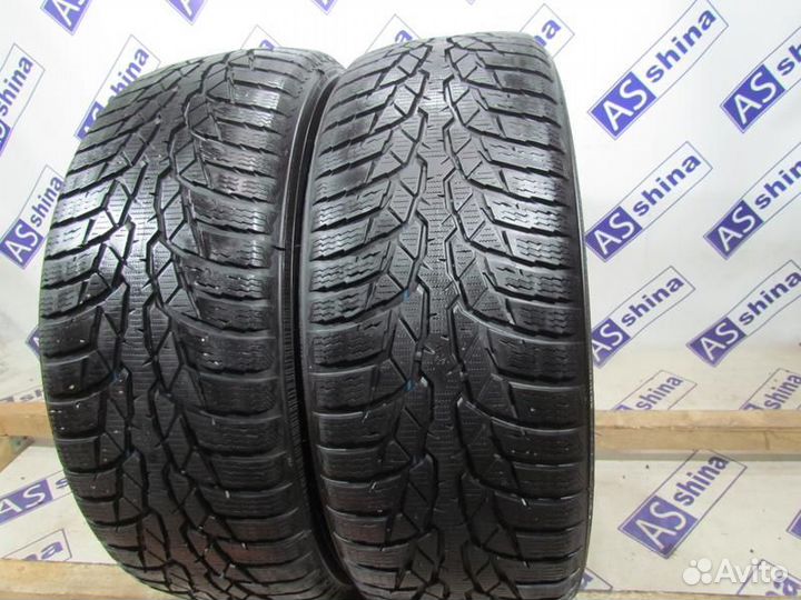 Nokian Tyres WR D4 215/60 R16 99G