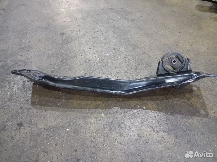 Балка продольная под двс передняя Nissan X-Trail